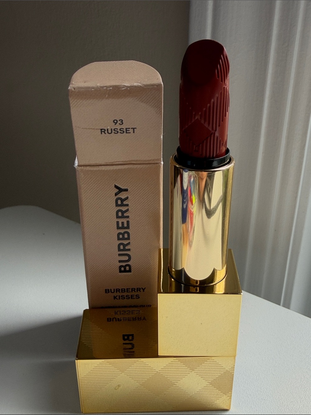 Burberry Kisses Lipstick 93 Russet - Deep Brick Red with Gold Case
